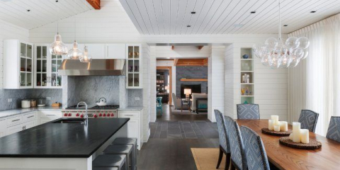 Plastové panely do kuchyně: 60+ nápadů pro stylové dokončení kuchyňské zástěry, stěn a stropu